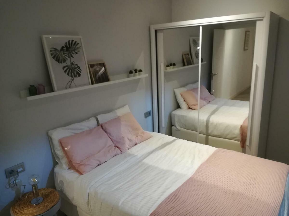 Apartamento Valeria Apartment ปูแอร์โตเดลคาร์เมน ภายนอก รูปภาพ